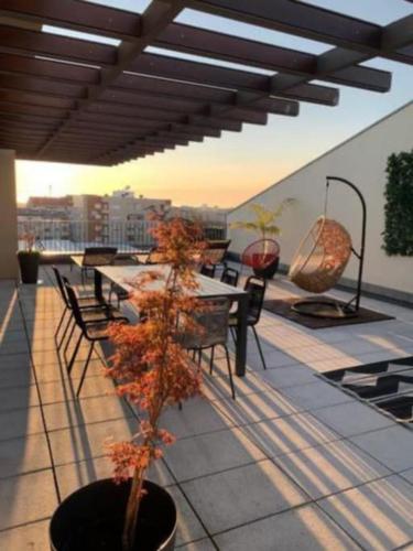 Amazing Penthouse with a Terrace, Porto