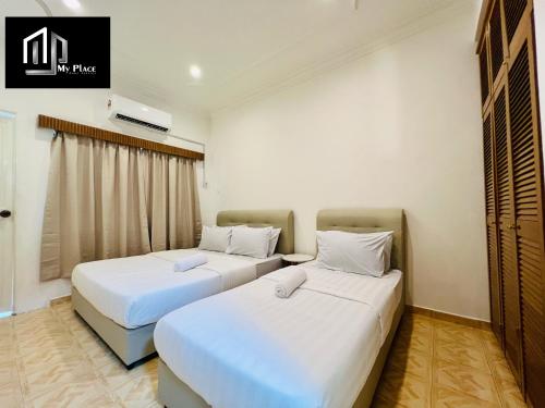 2-Stry 4BR Beside Jonker Street Taman Kota Laksamana 11 by Myplace 2-Stry 4BR Beside Jonker Street Taman Kota Laksamana 11 by Myplace