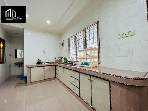 2-Stry 4BR Beside Jonker Street Taman Kota Laksamana 11 by Myplace 2-Stry 4BR Beside Jonker Street Taman Kota Laksamana 11 by Myplace