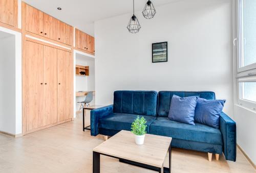 2 sofa beds
