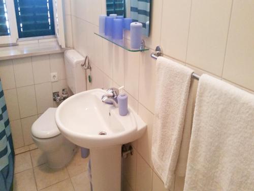 Klarina Apartments, Split (photo 9)