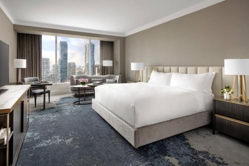 The Ritz-Carlton, Toronto