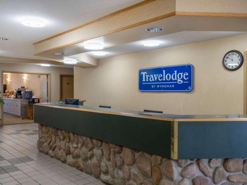 Travelodge by Wyndham Lacombe