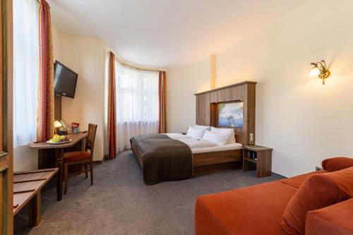 Hotel Schöngarten garni - image 13
