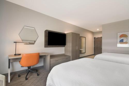 Holiday Inn Express & Suites - Springdale - Fayetteville Area