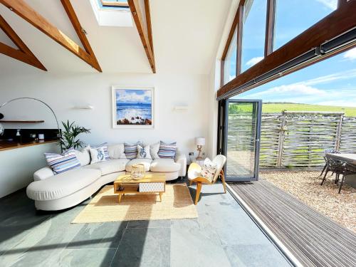 Merlin Farm Cottages short walk to Mawgan Porth Beach and central location in Cornwall