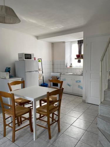 Appartement 1 chambre et cuisine VIERVILLE-SUR-MER,plage du Débarquement - Location saisonnière - Vierville-sur-Mer