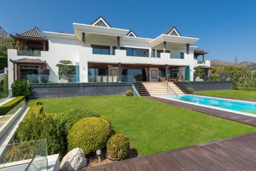Luxury Villa, Cascada De Camojan