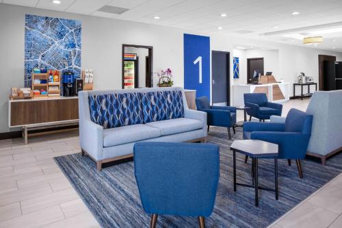 Holiday Inn Express Hotel & Suites Hermosa Beach, an IHG Hotel