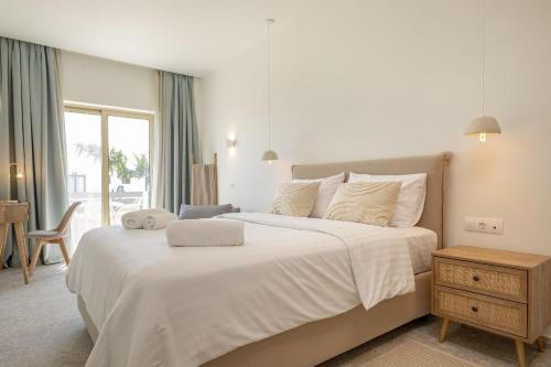 Golden sea suites
