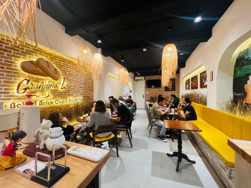 餐廳, 外婆盧的西貢日本城 (Grandma Lu's Saigon Japan Town) in 胡志明市