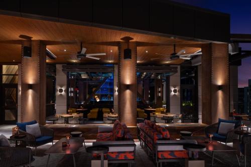 Element by Marriott San Antonio Riverwalk - image 3