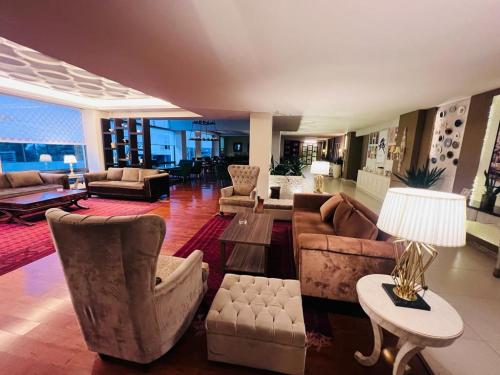 Shelton's Suites Bhurban - image 9