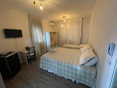 Standard Triple Room image 8