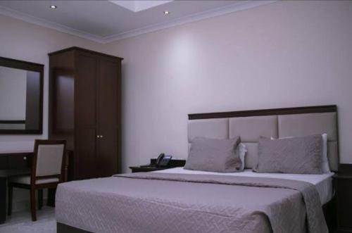 African regent hotel