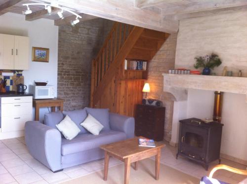 La Petite Maison in Crezieres