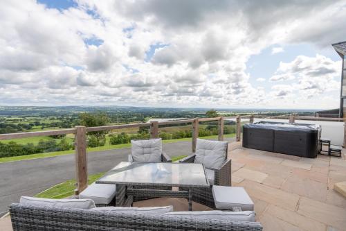 Luxury 4 bedroom lodge in Heart of Ribble valley - main image