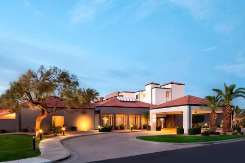 Courtyard by Marriott Phoenix Airport