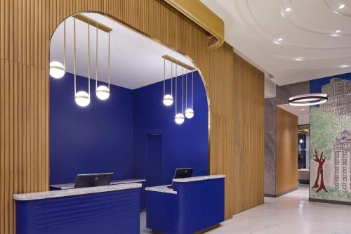 Delta Hotels by Marriott New York Times Square - 로비