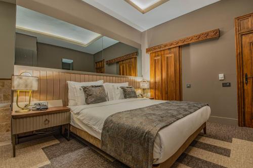 Four Mansions Hotel Room Type - Deluxe Room