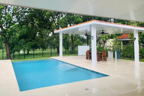 Sublime Villa in the Heart of Playa Coronado photo 1
