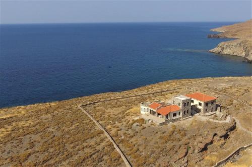 A szálláshely kívülről, Seaview Villa in Tavari