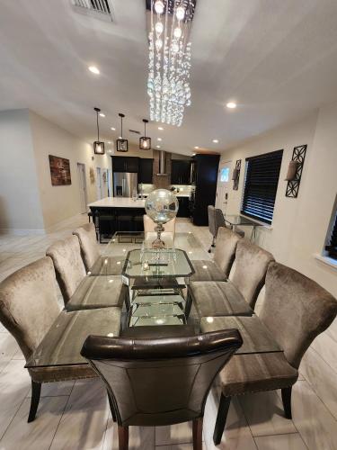 The Villa Orlando@College Park. Sleeps16 in Orlando, USA