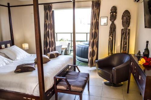 โรงแรมฮิบิสคัส (Hotel Hibiscus) in โคเน