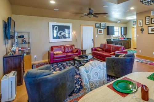 Peaceful and Secluded Bandera Home with Deck and Grill! in Medina, USA