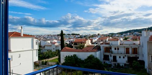 Syraina Apartments