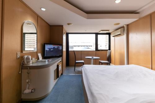 Deluxe Double Room with Shower - Non-Smoking