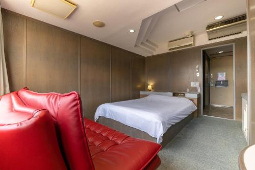 Deluxe Double Room with Shower - Non-Smoking