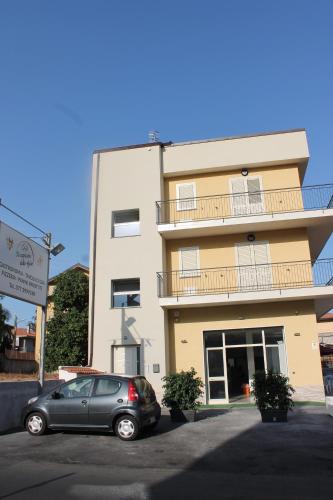 Maison de Cheeramie - Tourist Apartments Tra Mare e Etna