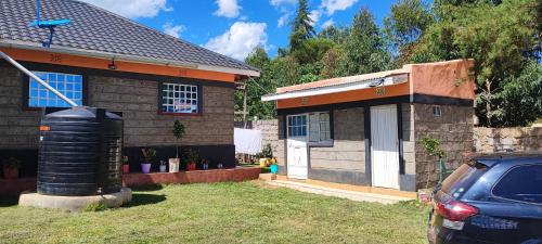 Camp-Flo 3br Guest House-Eldoret