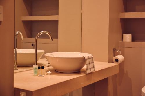Fairmont Avenue E14 9PQ - image 4