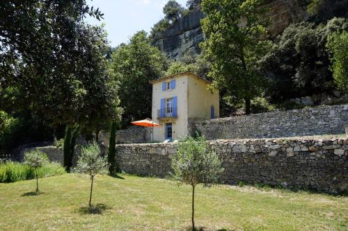 Idyllisches Cabanon in Venasque - Location saisonnière - Venasque