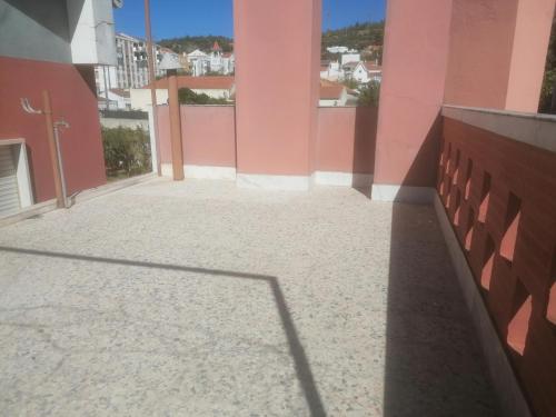 A szálláshely kívülről, River City House in Vila Franca de Xira