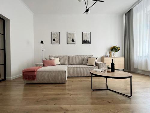 LUNA Apartments
