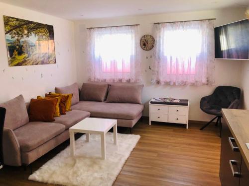 Helle und freundliche Ferienwohnung, Unterkunft in Tulfes