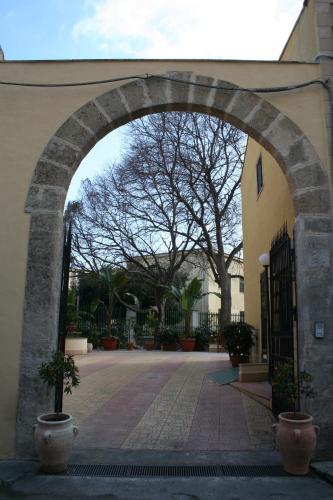 Hotel d'Orleans, Palermo