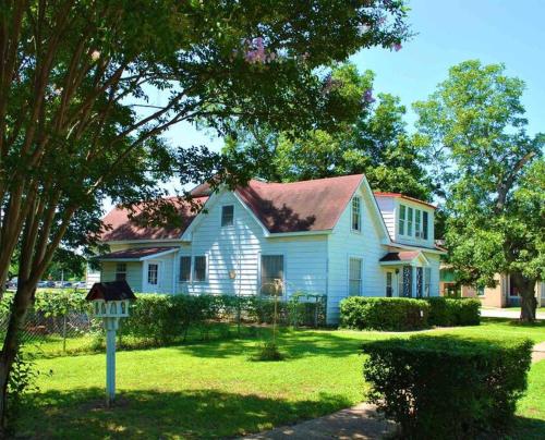 Gran’s Guest House in Bullard, USA