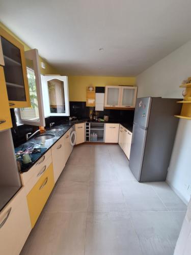 RIVER PARADISE in Goyave