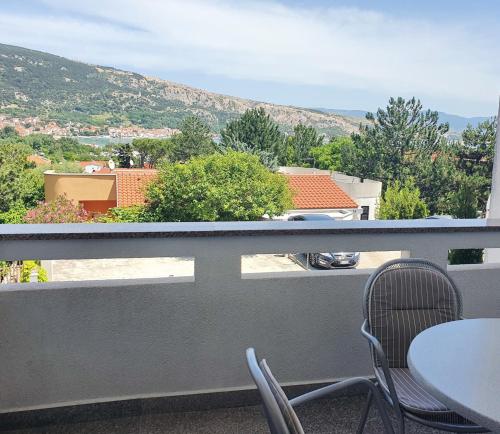 One-Bedroom Apartment with Balcony and Sea View