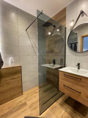 Komfortowy Apartament Nadbrzeżna blisko Warszawy z Parkingiem (Komfortowy Apartament Nadbrzezna blisko Warszawy z Parkingiem) in Олтажев