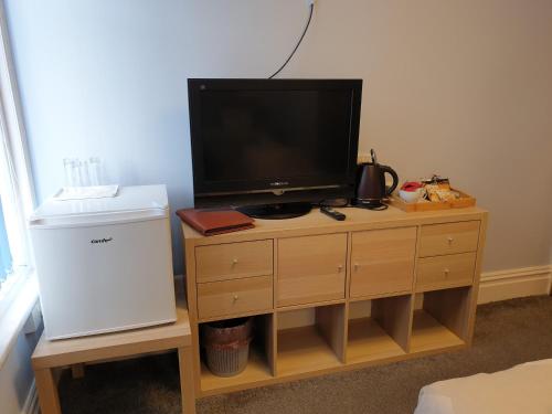 New Bond Hotel - image 3