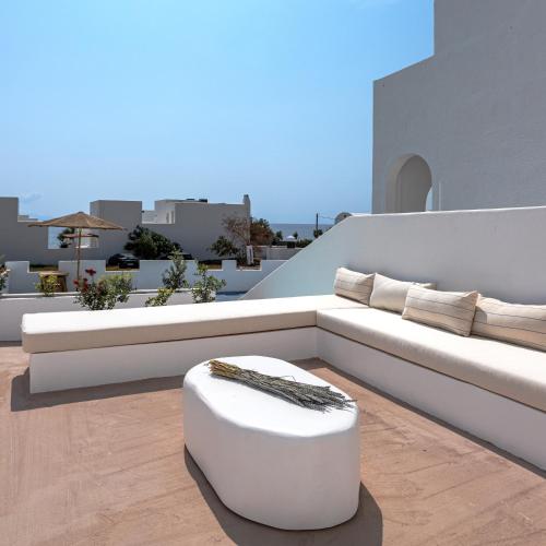 VOCA HOTEL & SUITES in Kamari