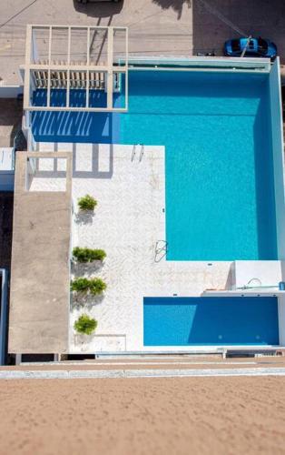 Moderno Apto + 2 Hab + 2 Baño + Piscina, cerca Del Mar