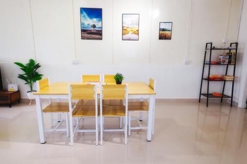 Facilities, Lenggong Town-Retro, modern, monstera homestay in Lenggong