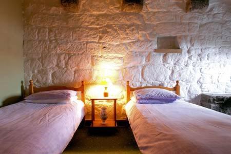 The Tower at Plane Castle - Sleeps 4 - Pets Ok, Stirling (foto 9)