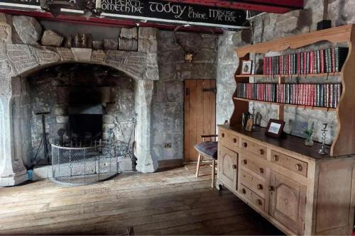 The Tower at Plane Castle - Sleeps 4 - Pets Ok, Stirling (foto 8)